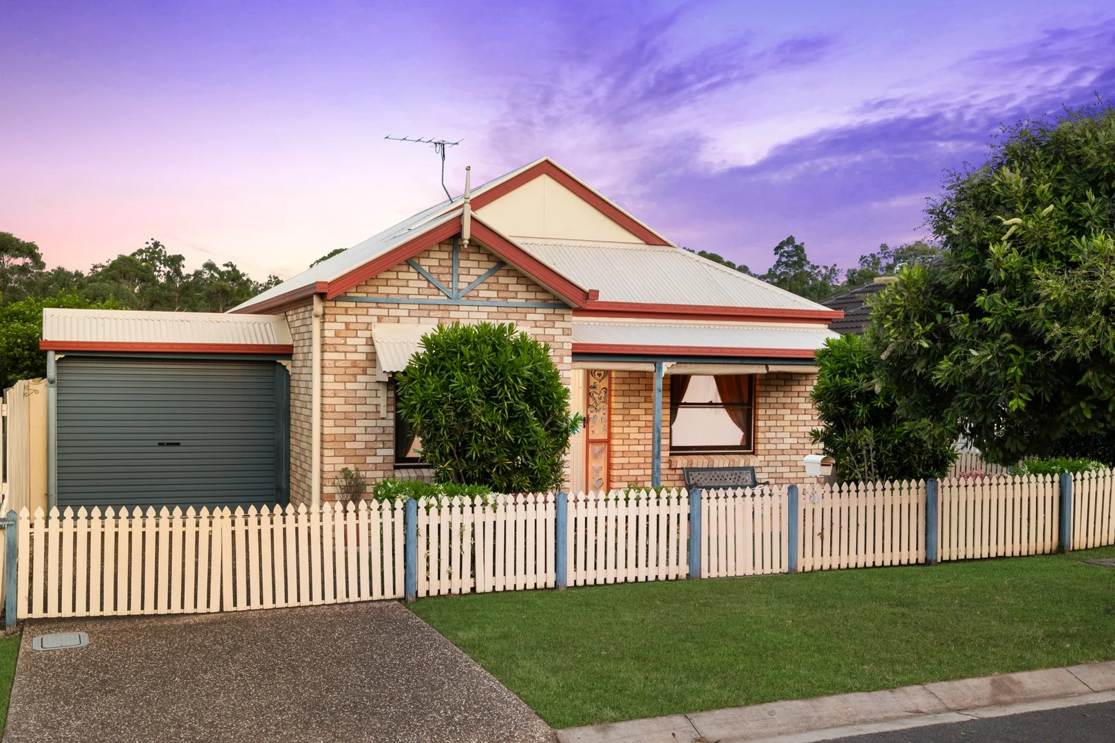 8 Jupiter Street, Springfield Lakes QLD 4300