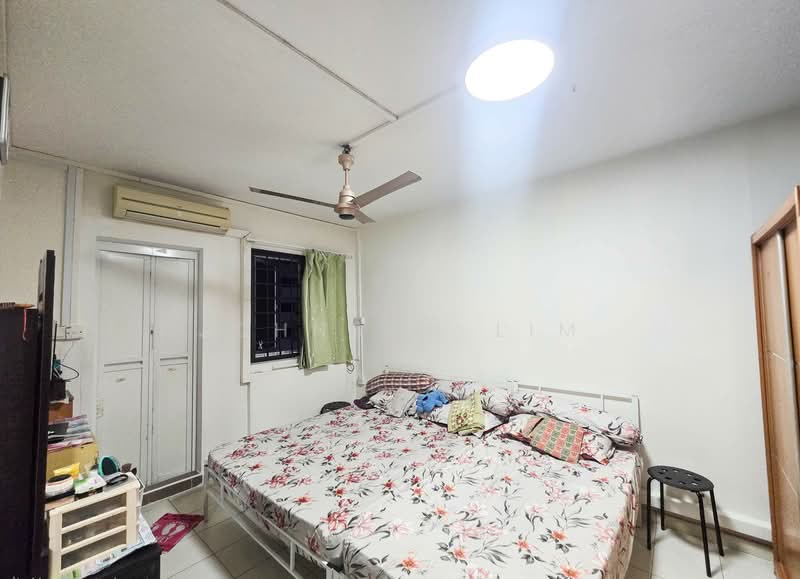 106 Teck Whye Lane photo 3