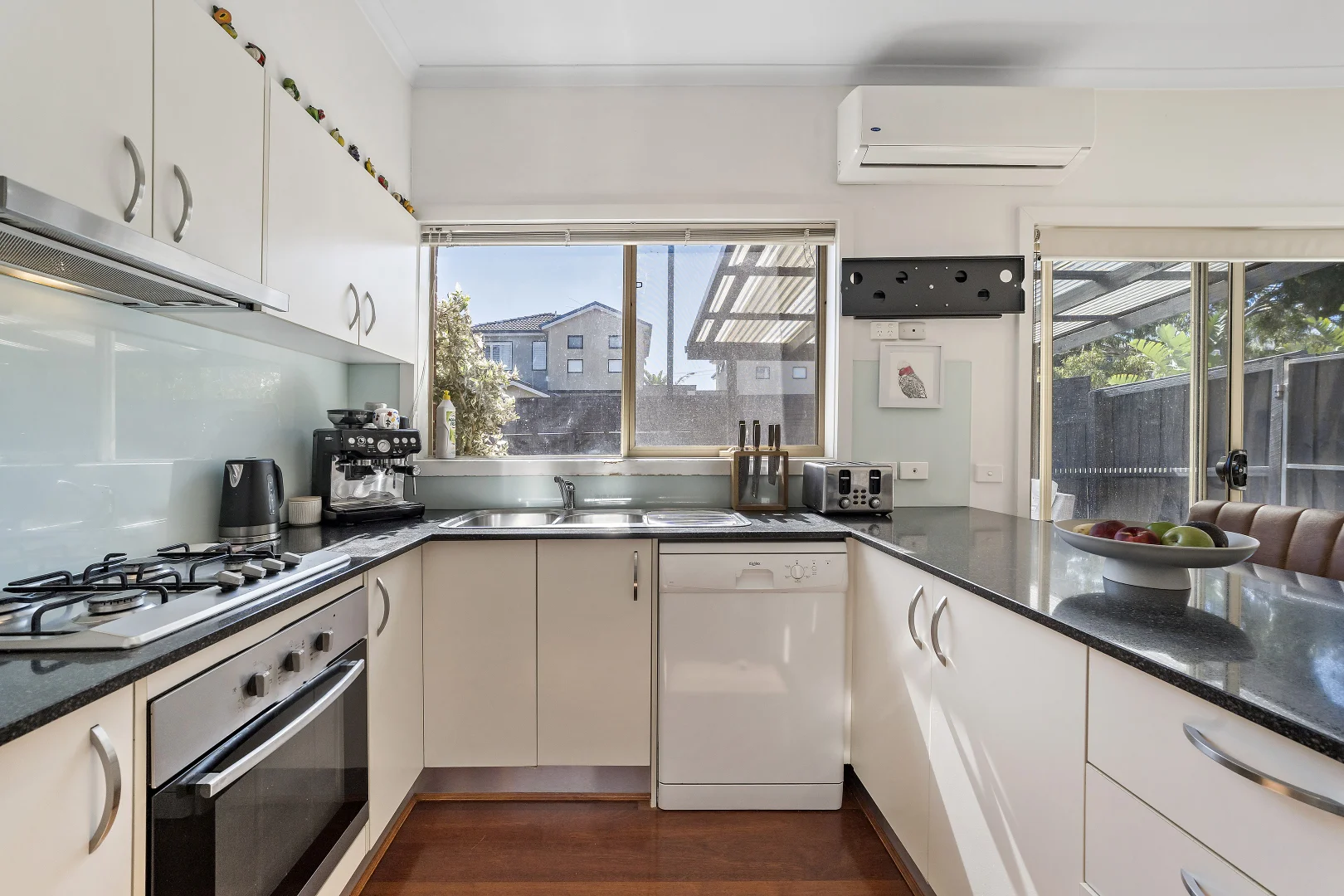 Additional image 5 of 90 Royal Road, Bonbeach VIC 3196