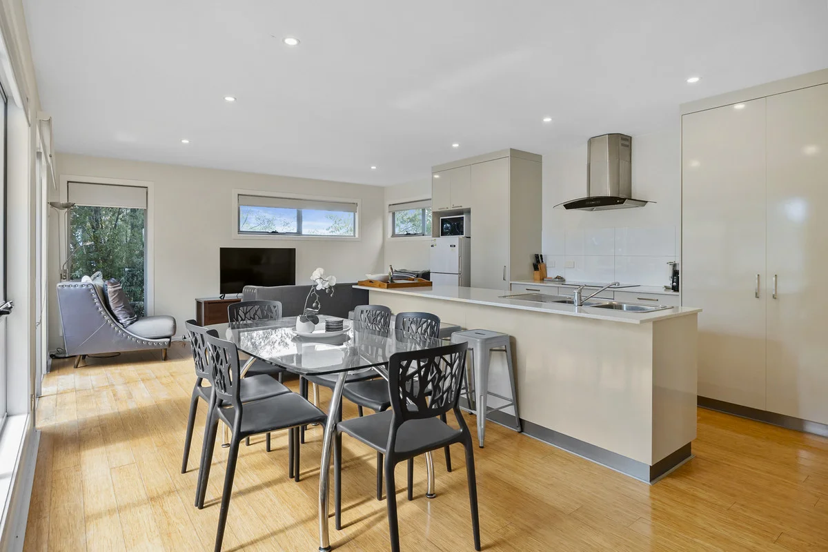 Additional image 32 of 245 Roslyn Avenue, Blackmans Bay TAS 7052