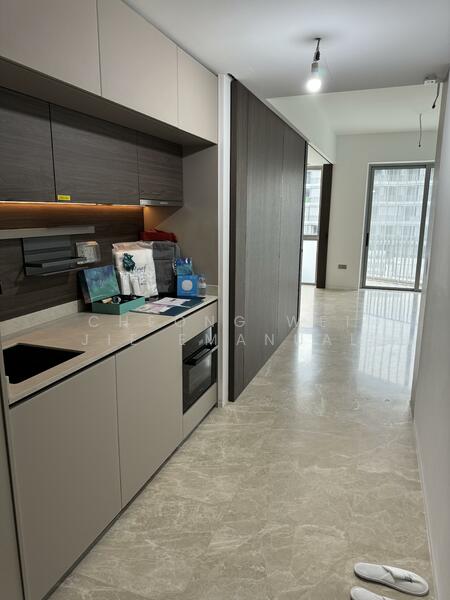6 Harbourfront Avenue photo 2