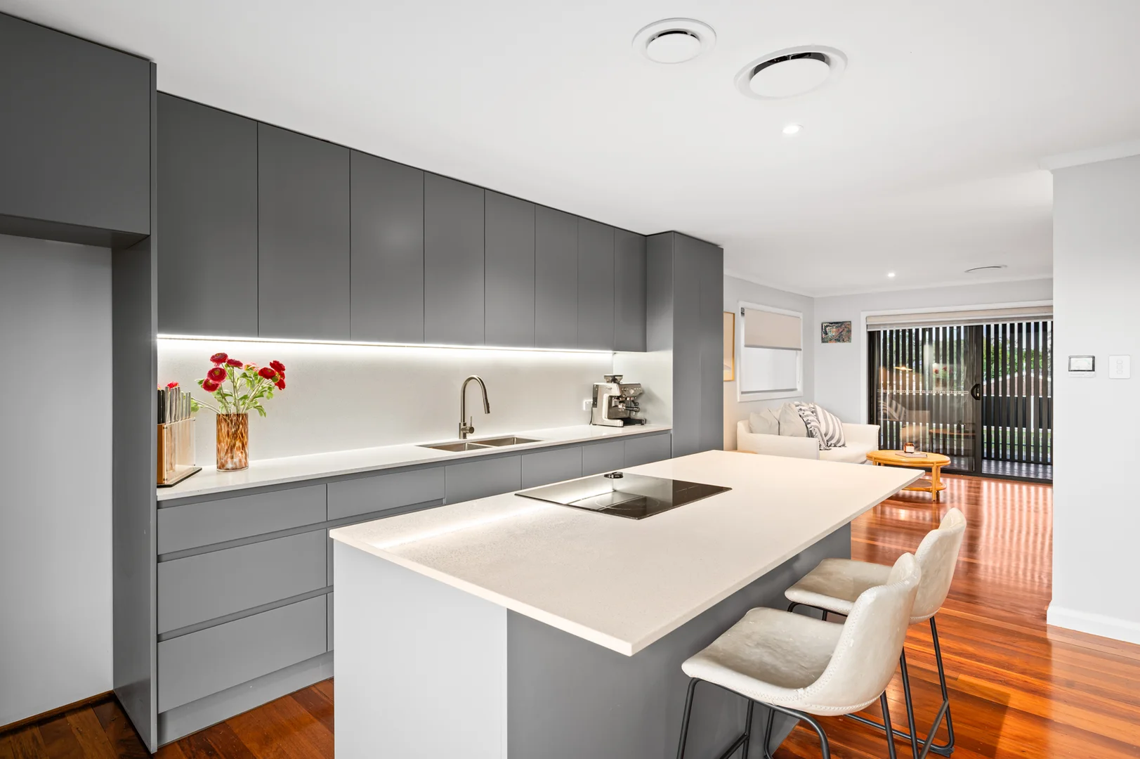 Additional image 4 of 63 Regent Street, Wynnum West QLD 4178