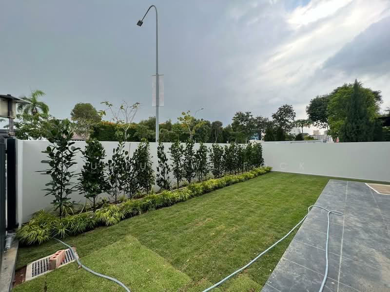 Near Botanic Garden gcb good class bungalow