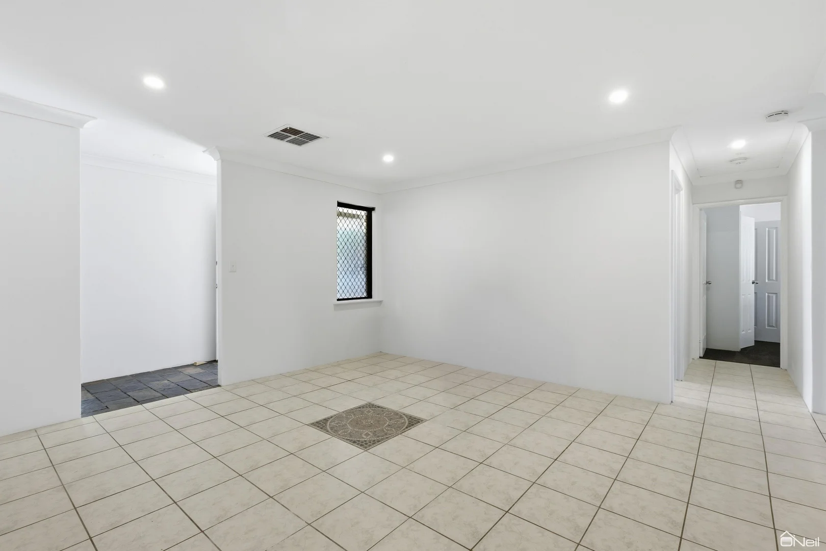 Additional image 4 of 4 Logpine Crescent, Camillo WA 6111