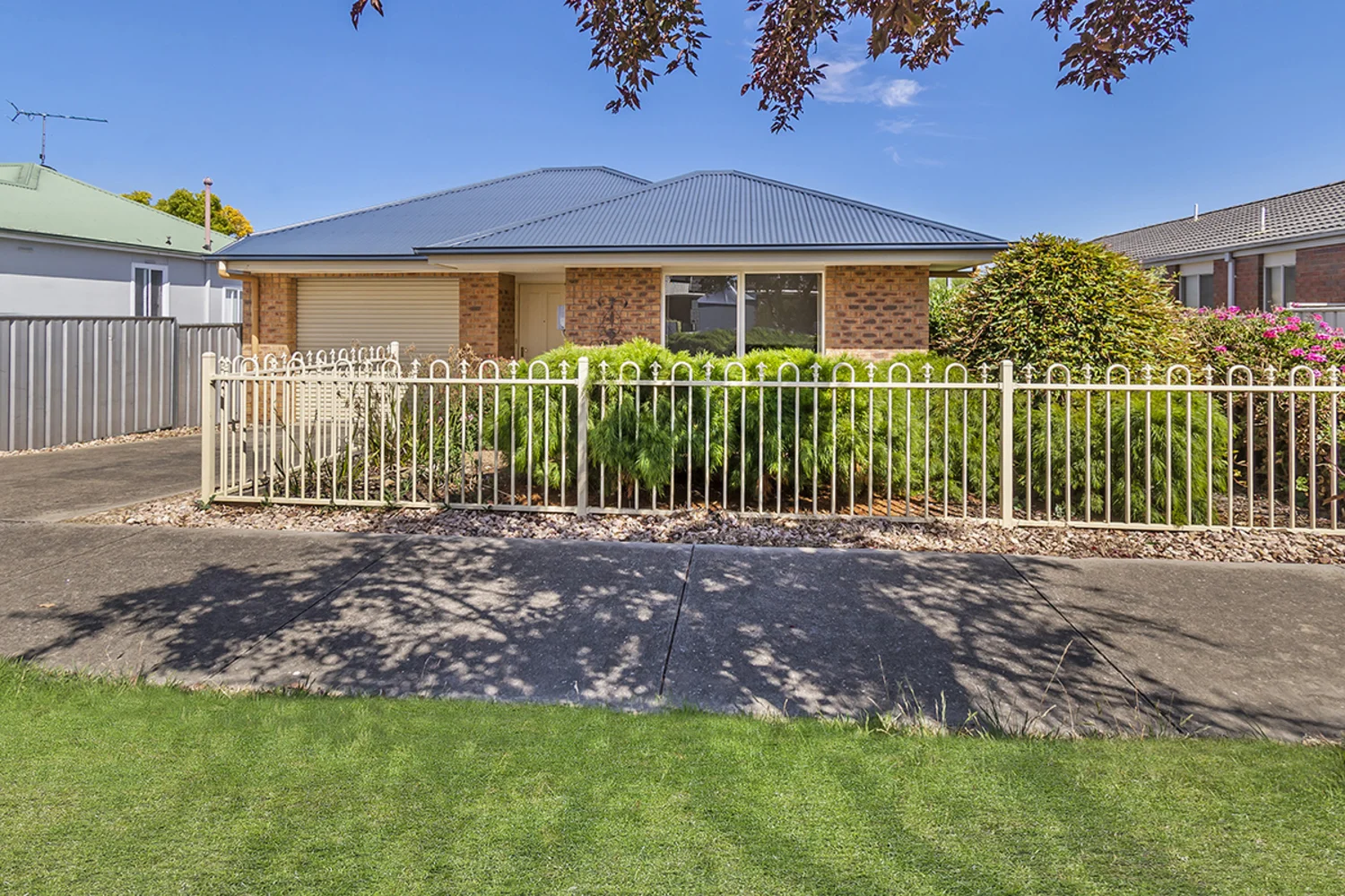 1/3 Roberts Street, Hamilton VIC 3300