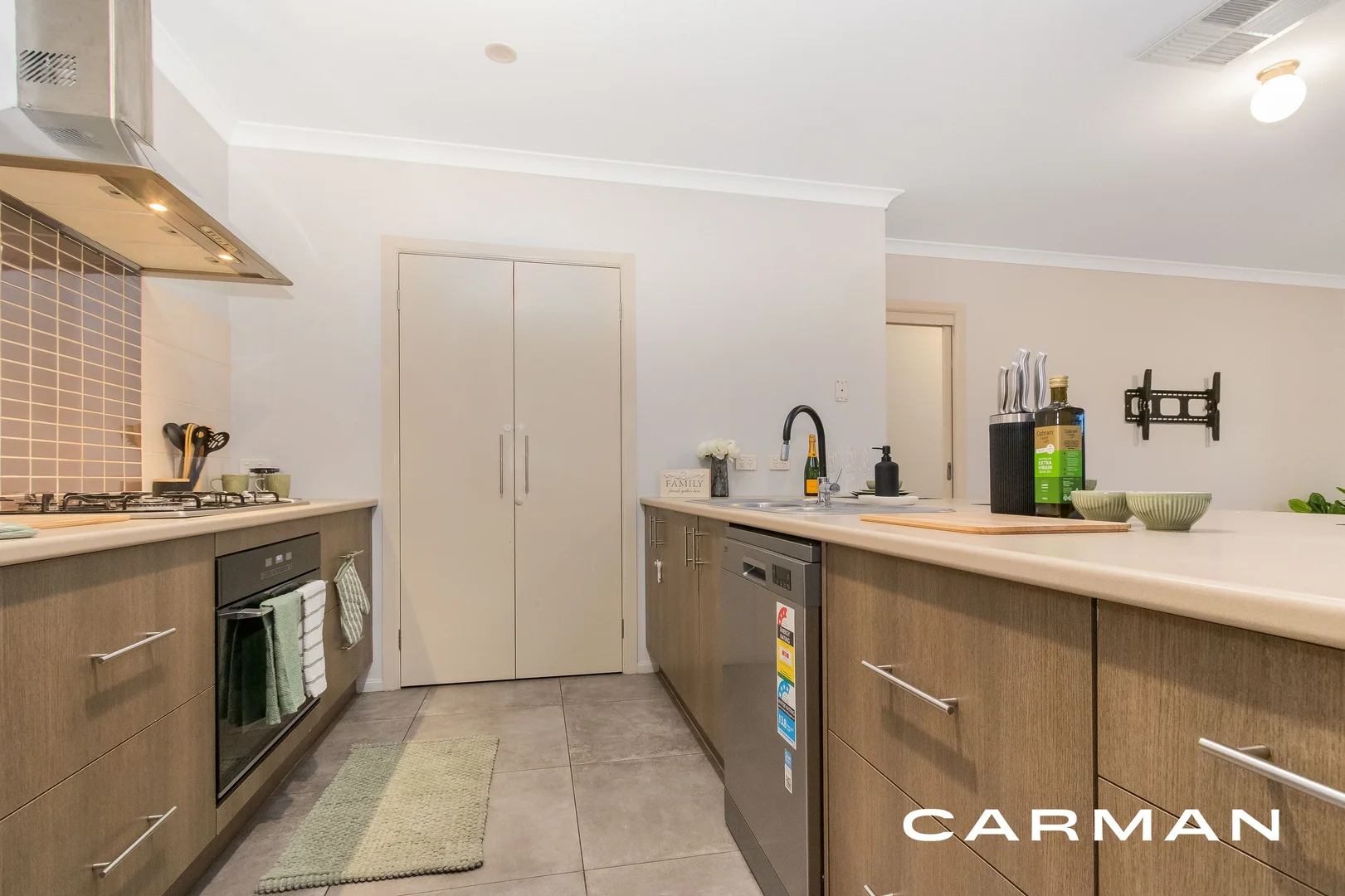 7 Pebble Beach Drive, Carrum Downs VIC 3201 photo 4