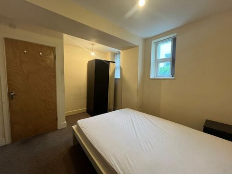 Woodland Terrace, Flat 2, Plymouth PL4