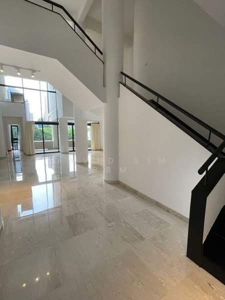 82 Grange Road photo 2