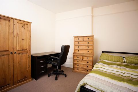 Addison Road - Flat 2, Plymouth PL4