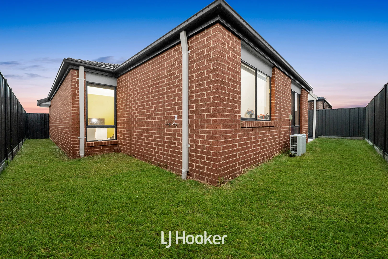 Additional image 18 of 11 Carnelian Circuit, Clyde North VIC 3978