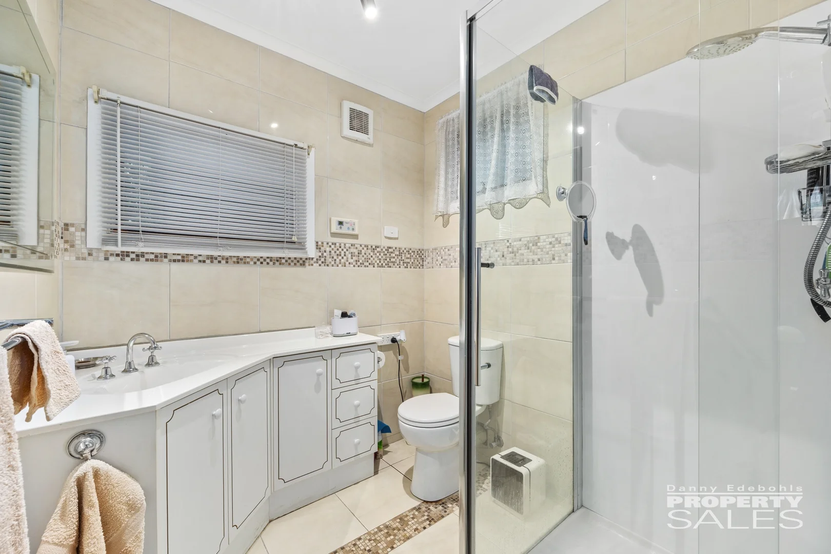 Additional image 10 of 71 Farrells Road, Hill End VIC 3825