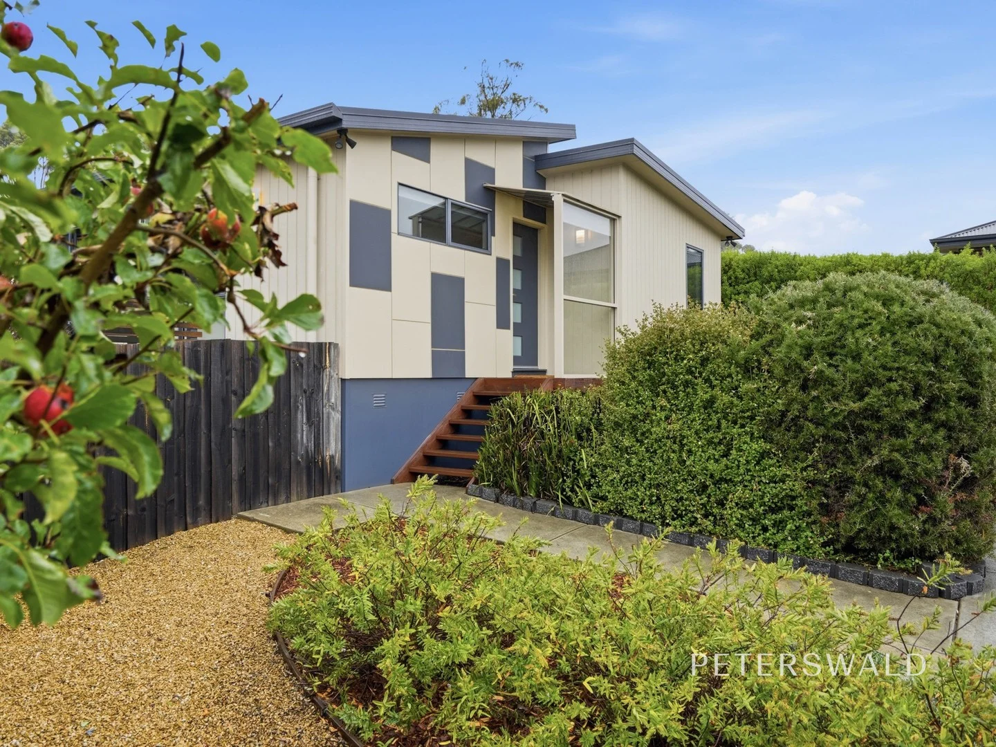 2/4 Willow Avenue, Kingston TAS 7050