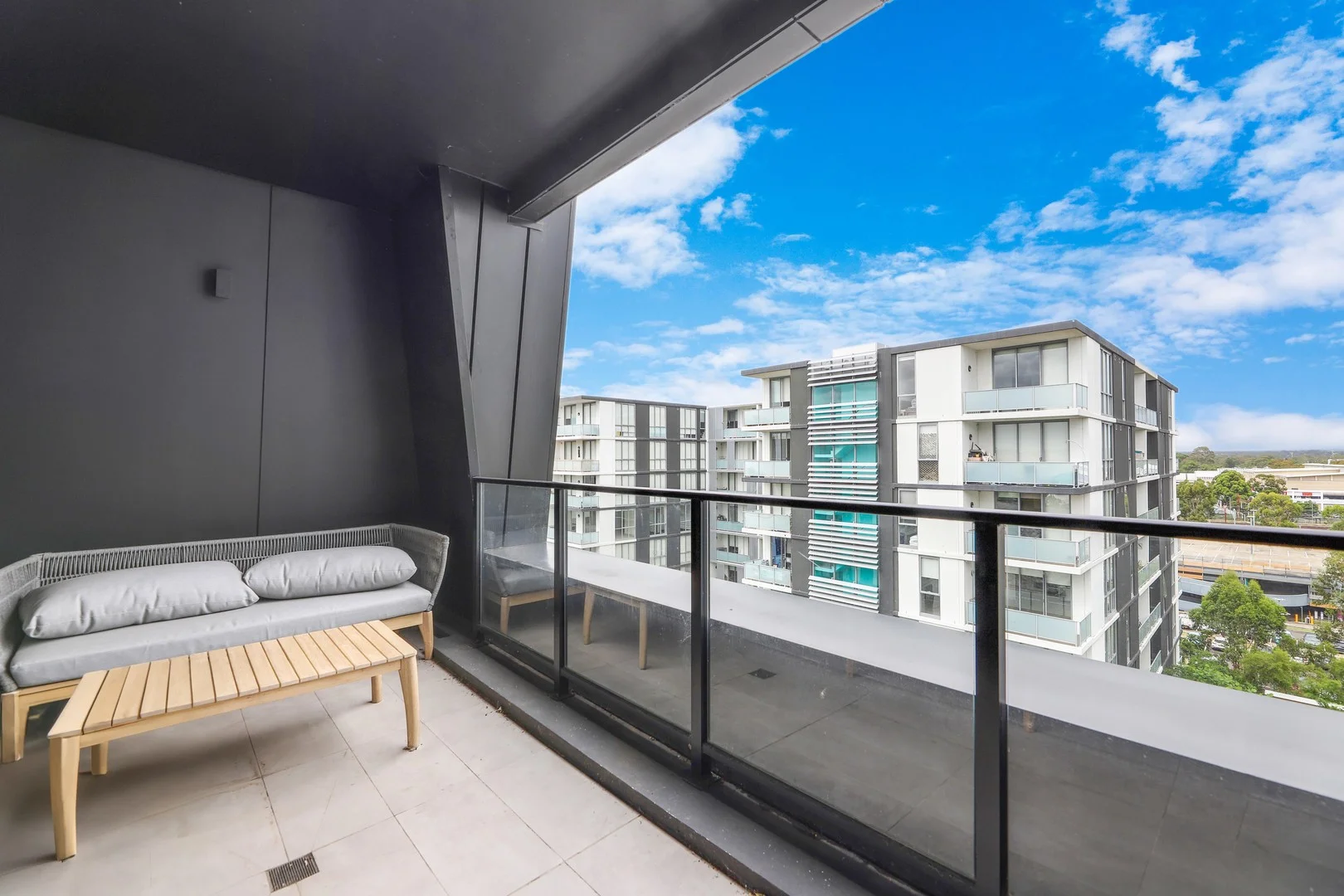 815/2a Lord Sheffield Circuit, Penrith NSW 2750