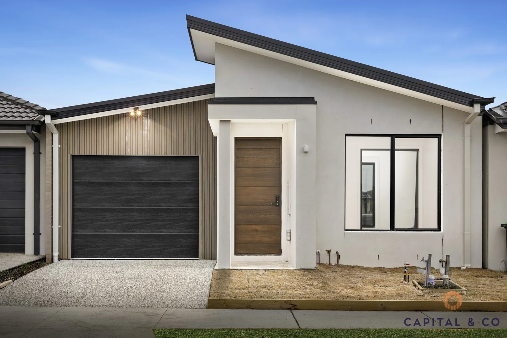 42 Darwinia Drive, Mickleham VIC 3064