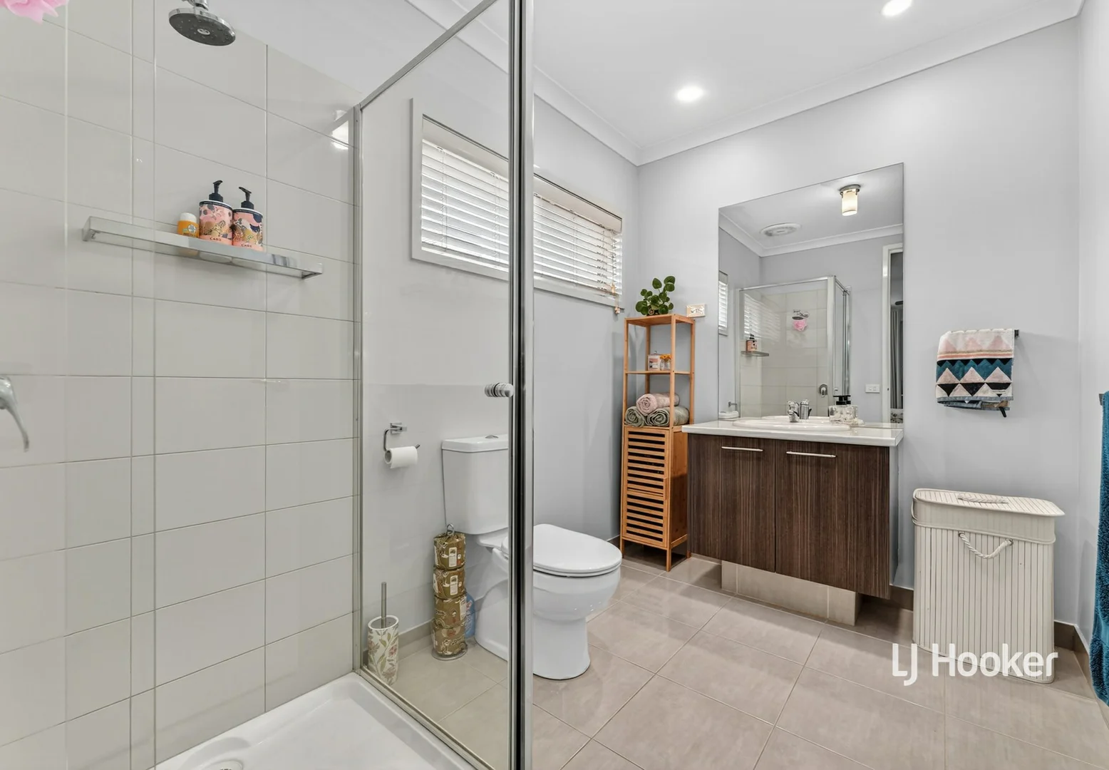 12 Grange Drive, Broadford VIC 3658 photo 3