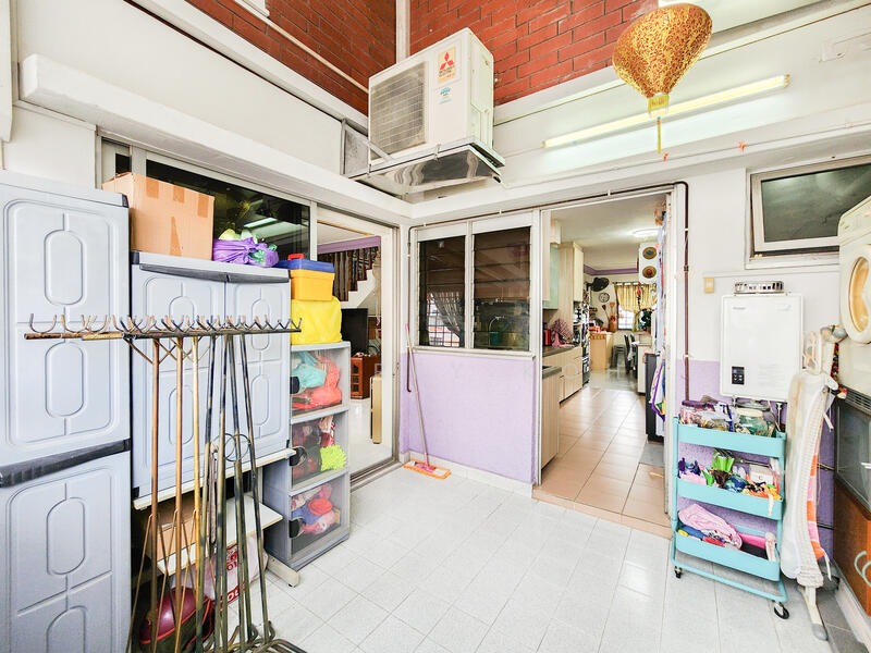 Additional image 14 of 714 Jurong West Street 71