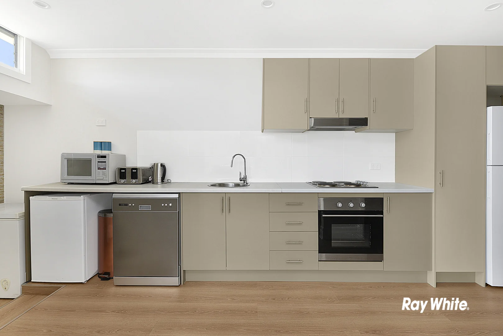 Additional image 5 of 4 Eric Street, Bundeena NSW 2230