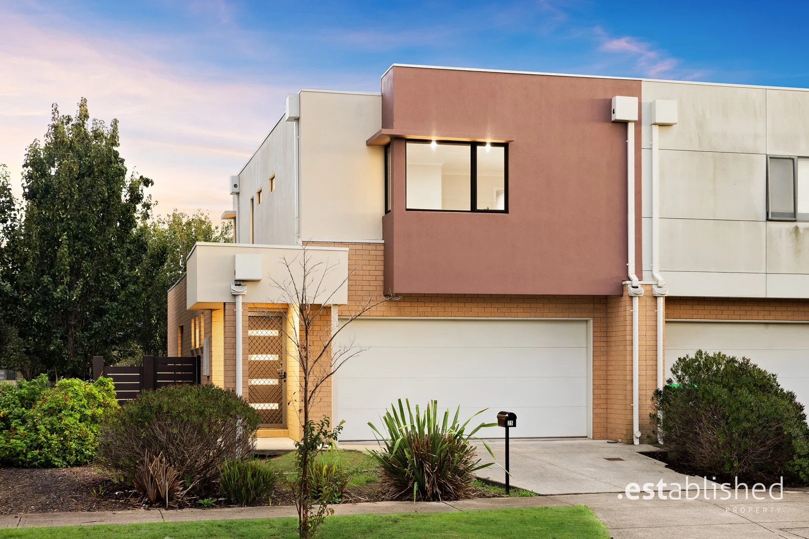 25 Chapel Street, Point Cook VIC 3030