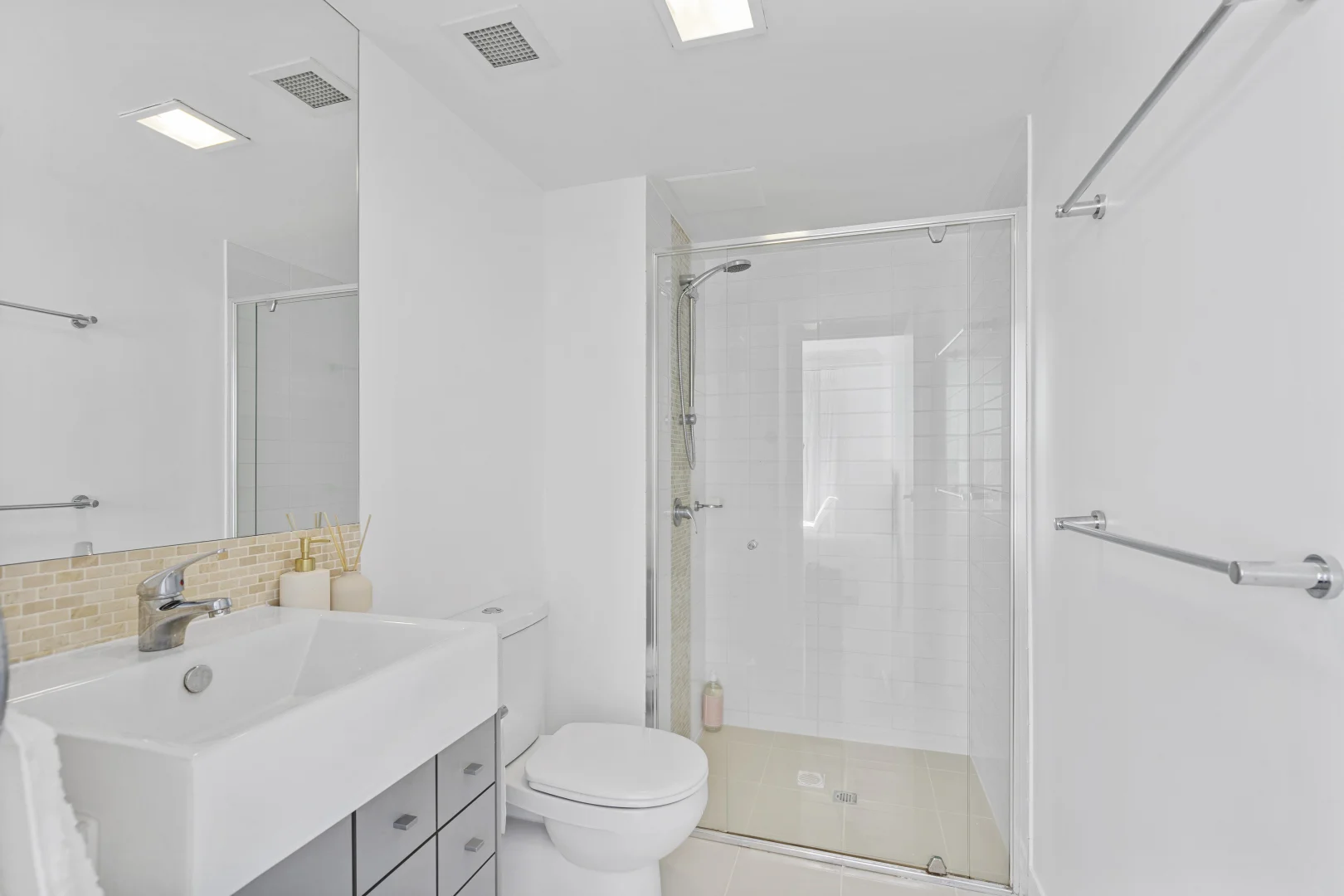 Additional image 10 of 2115/10 Fifth Avenue, Palm Beach QLD 4221