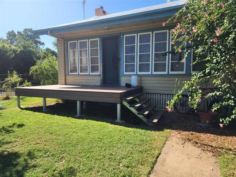176 Galatea St, Charleville QLD 4470