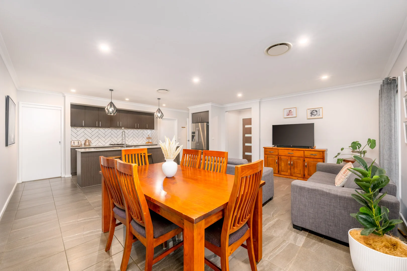 Additional image 7 of 6 PERTOBE DRIVE, Kialla VIC 3631