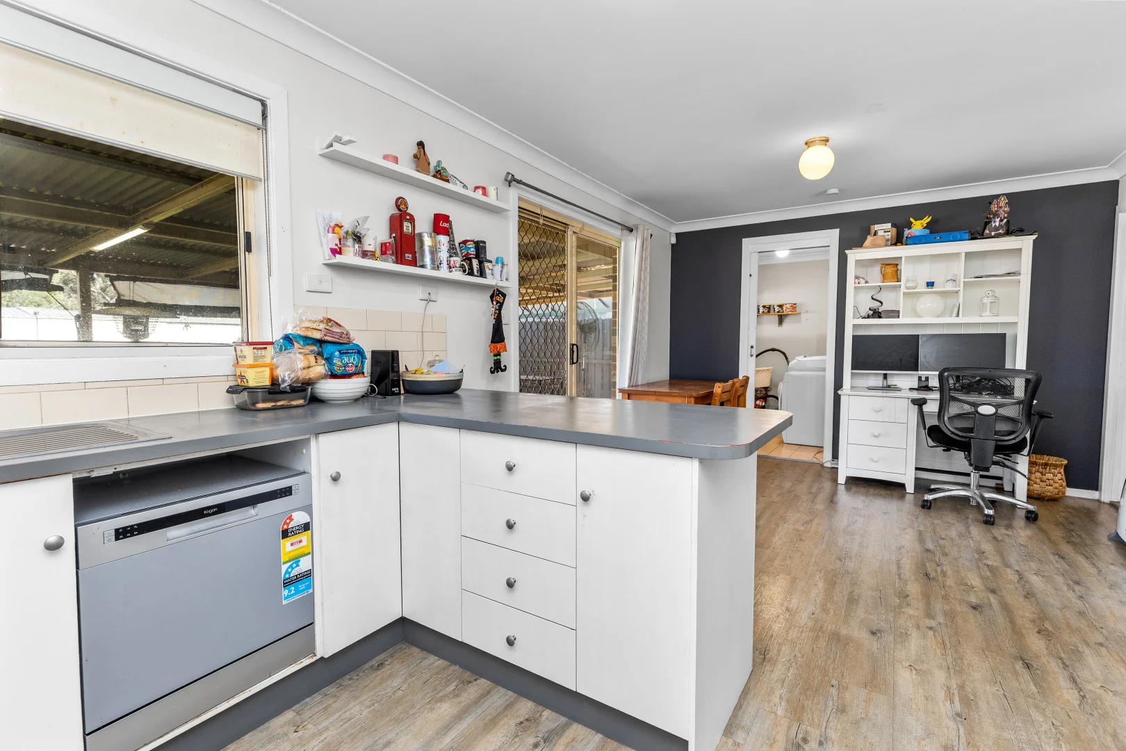 Additional image 2 of 5 Bamarook Crescent, Glenfield Park NSW 2650