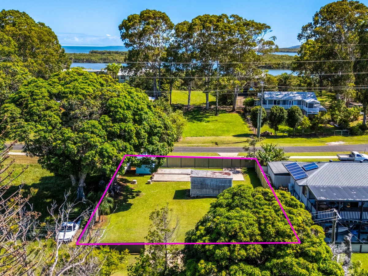 166 Canaipa Point Drive, Russell Island QLD 4184