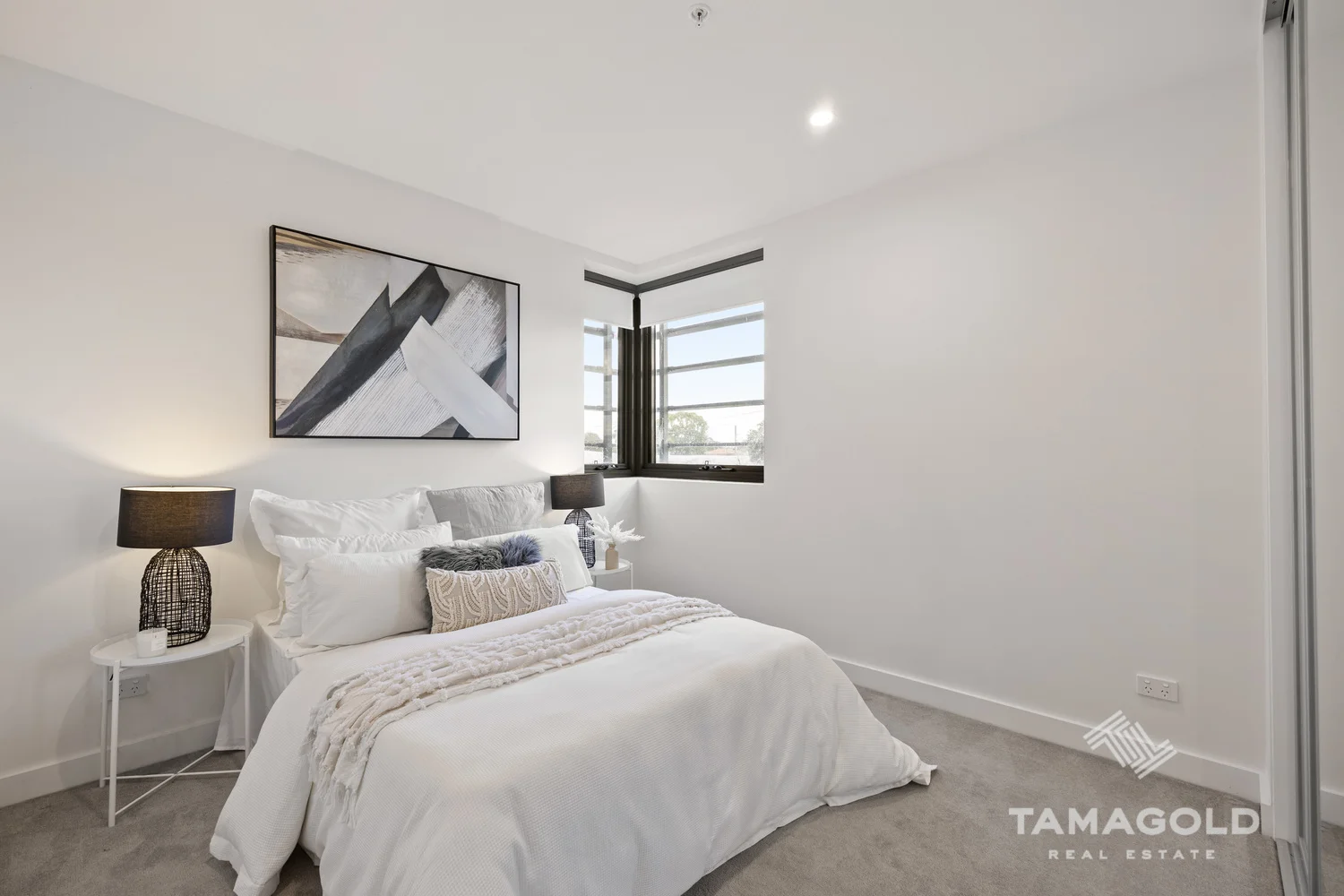 Additional image 4 of 208B/8 Clinch Avenue, Preston VIC 3072