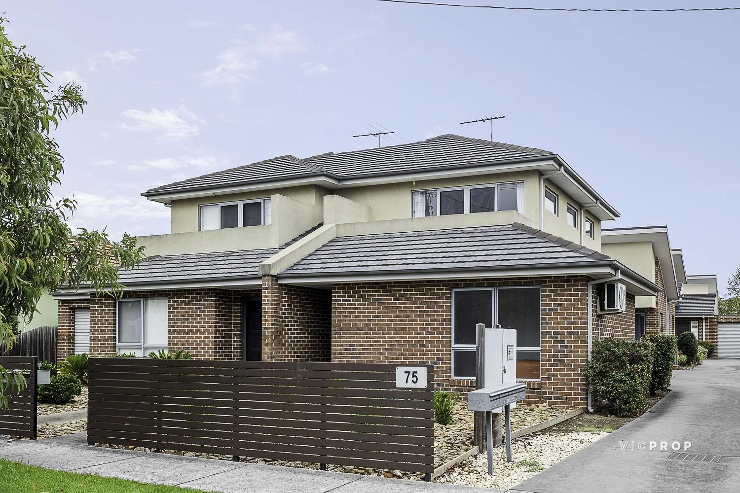 2/75 Barton Street, Reservoir VIC 3073