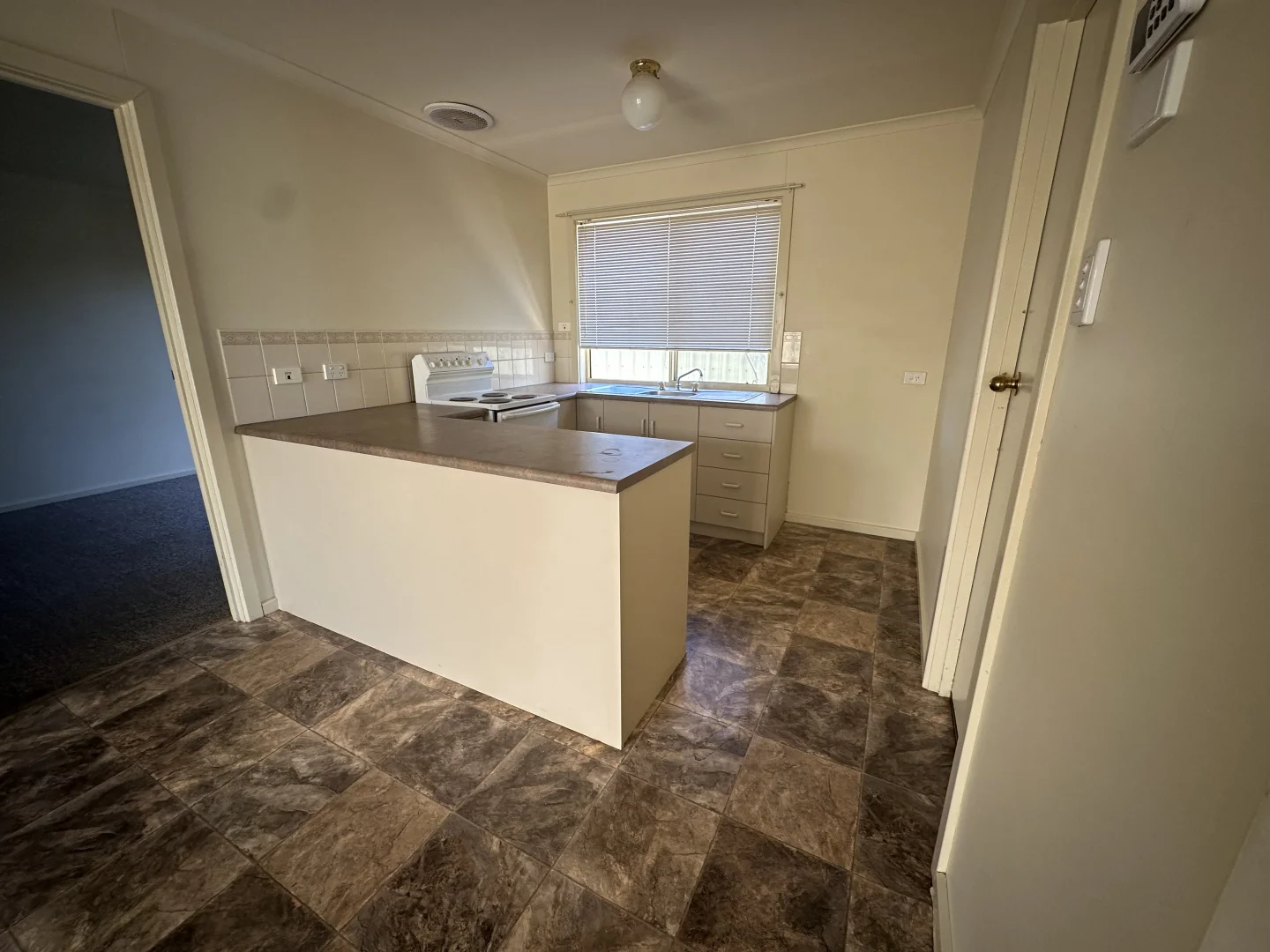 24C COOLIBAH DRIVE, Roxby Downs SA 5725 photo 3