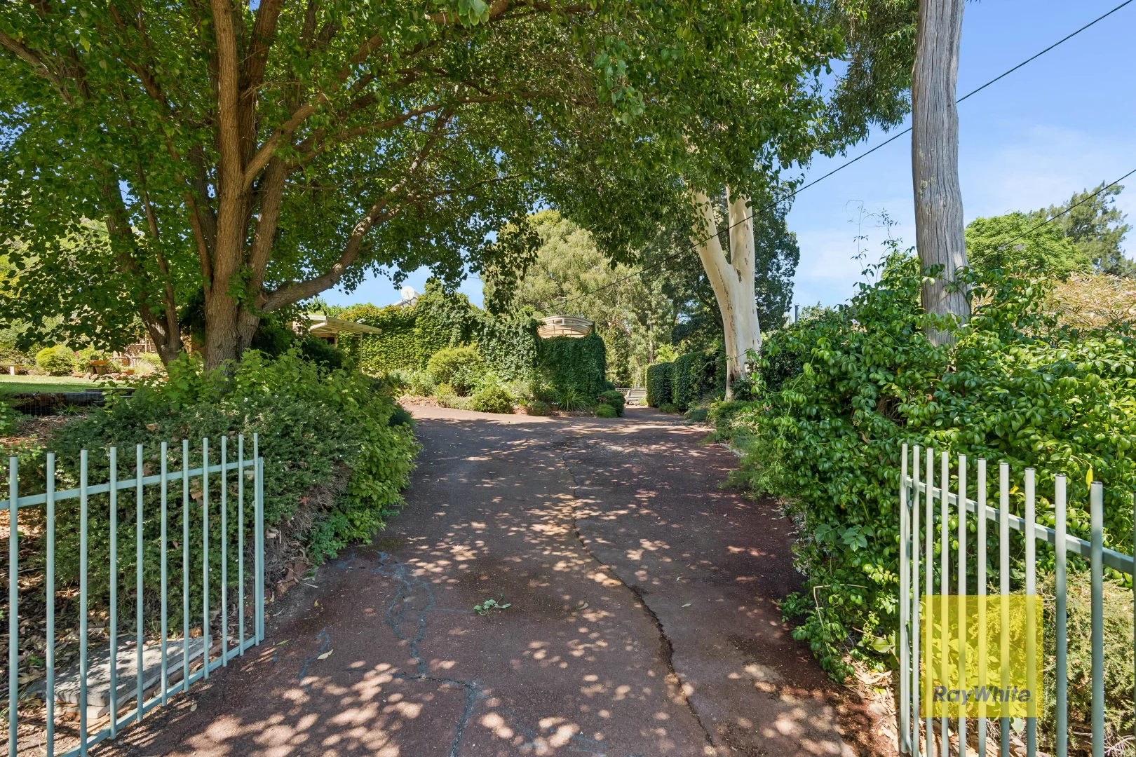 Additional image 2 of 6 Lindsay Street, Kalamunda WA 6076
