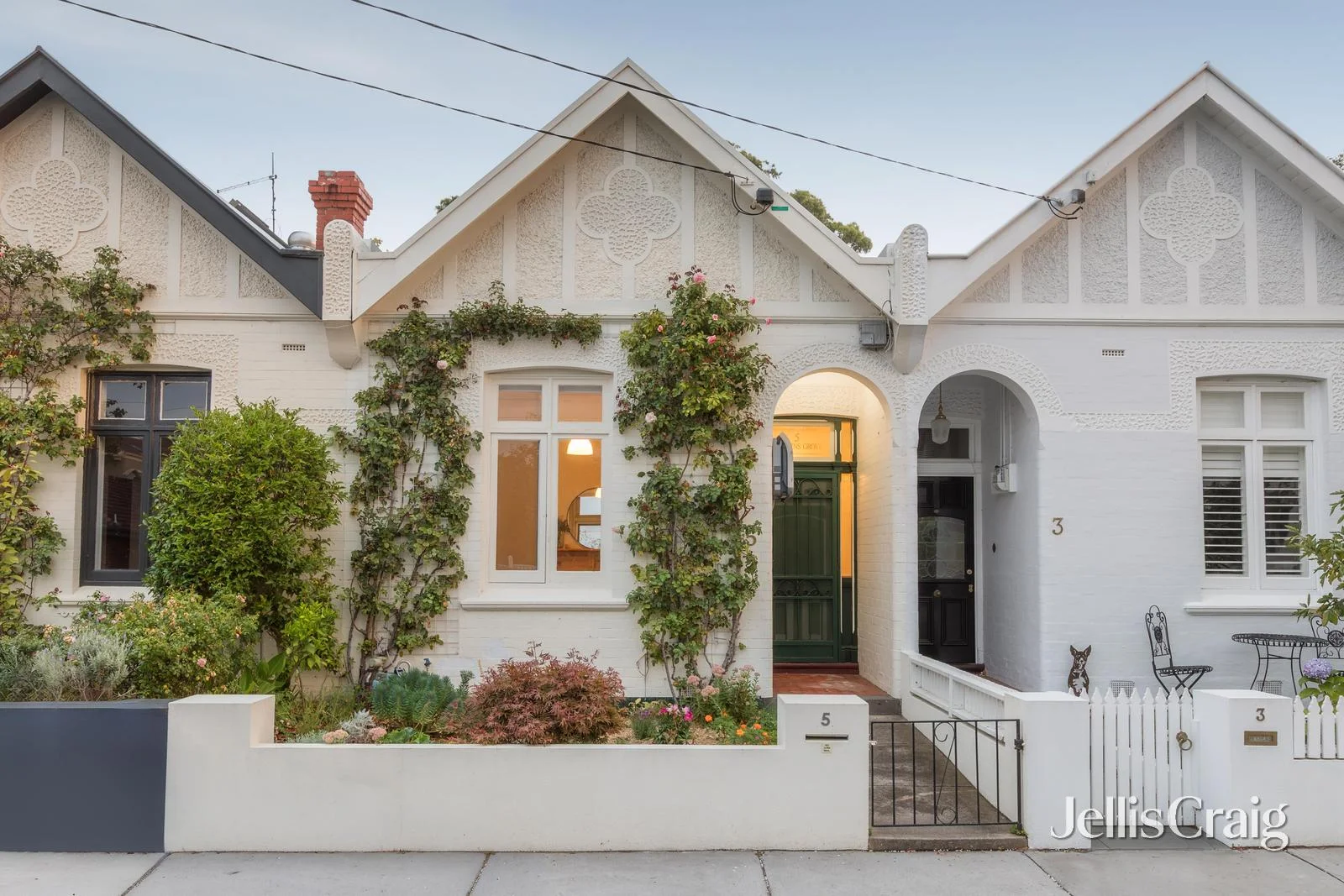 5 Cummins Grove, Malvern VIC 3144