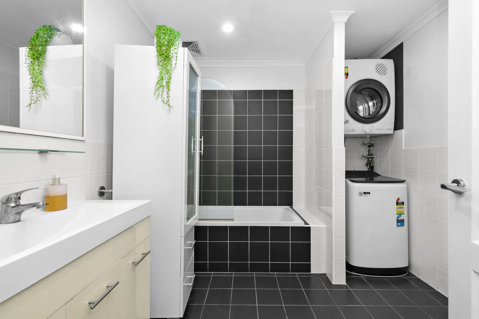 Additional image 9 of 4/6-10 Gladstone Avenue, Wollongong NSW 2500