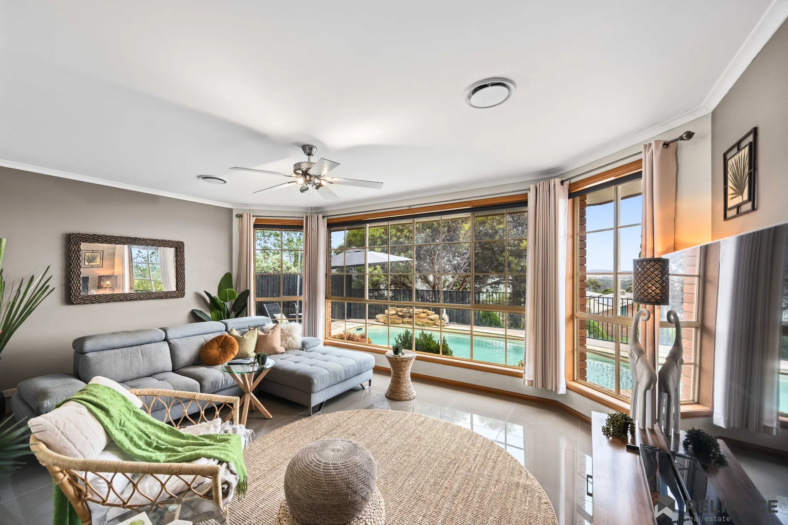 43 Riversdale Crescent, Darley VIC 3340 photo 3