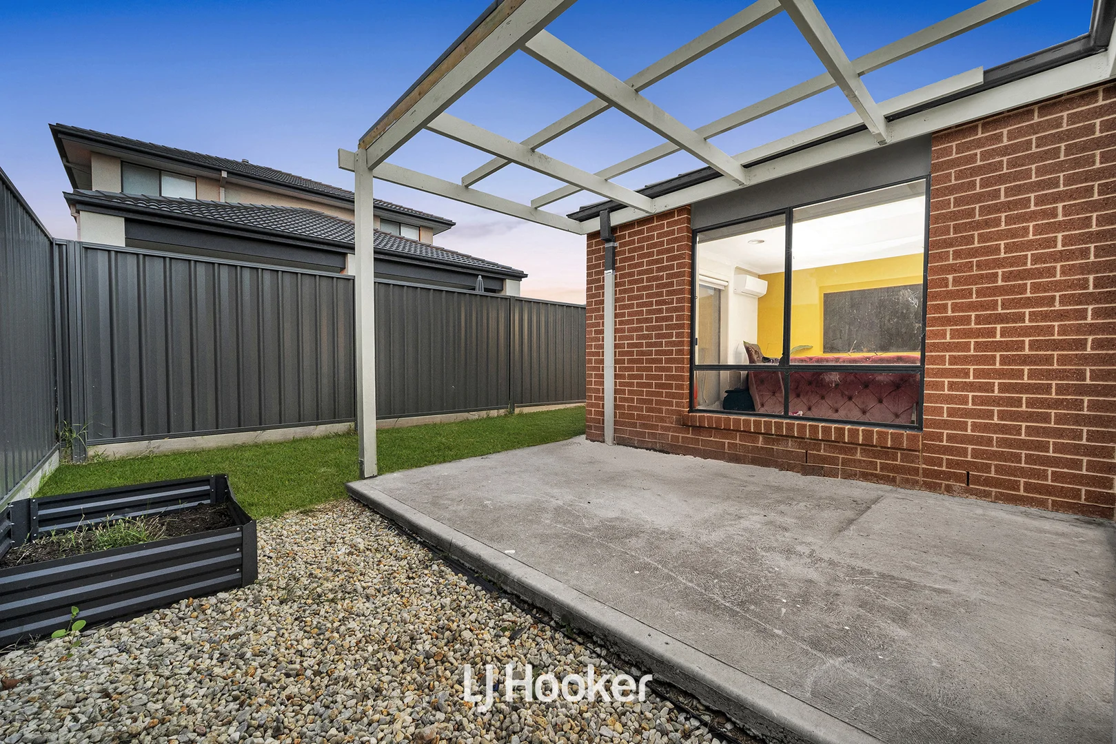 Additional image 17 of 11 Carnelian Circuit, Clyde North VIC 3978