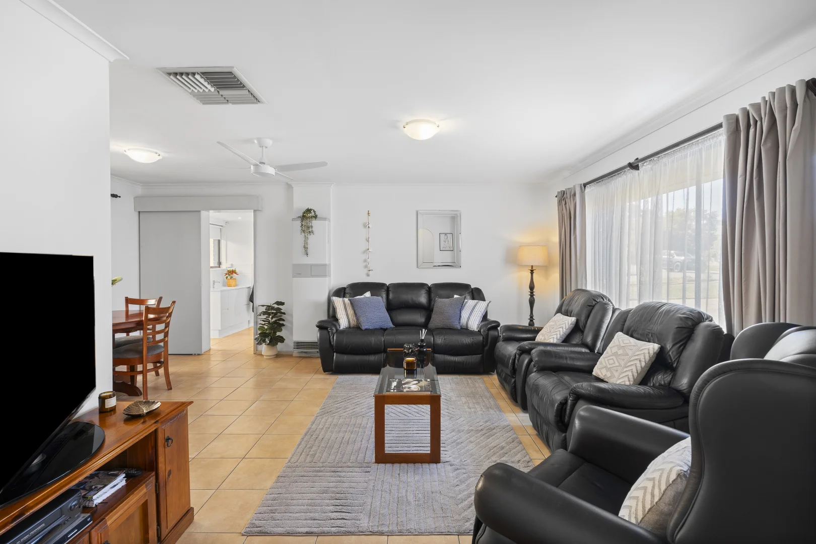 Additional image 3 of 9 Freya Avenue, Hallett Cove SA 5158