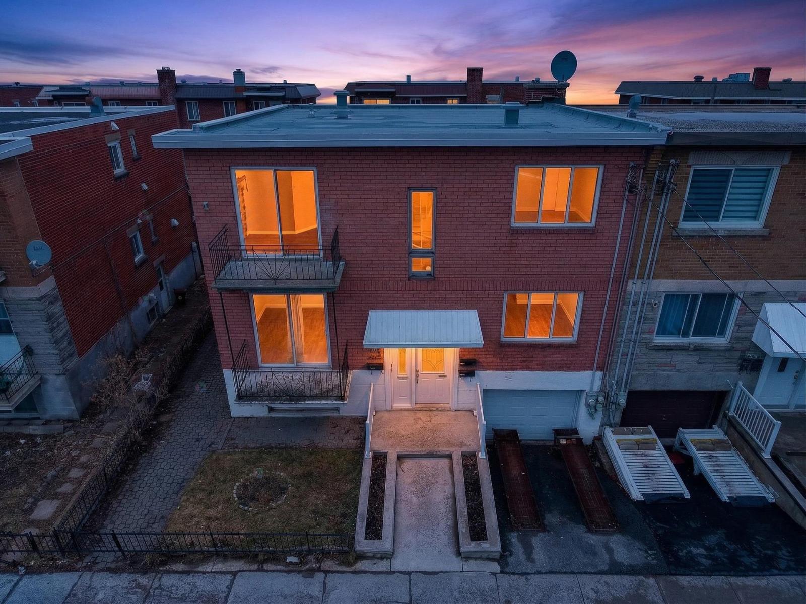 9057 Rue Tolhurst