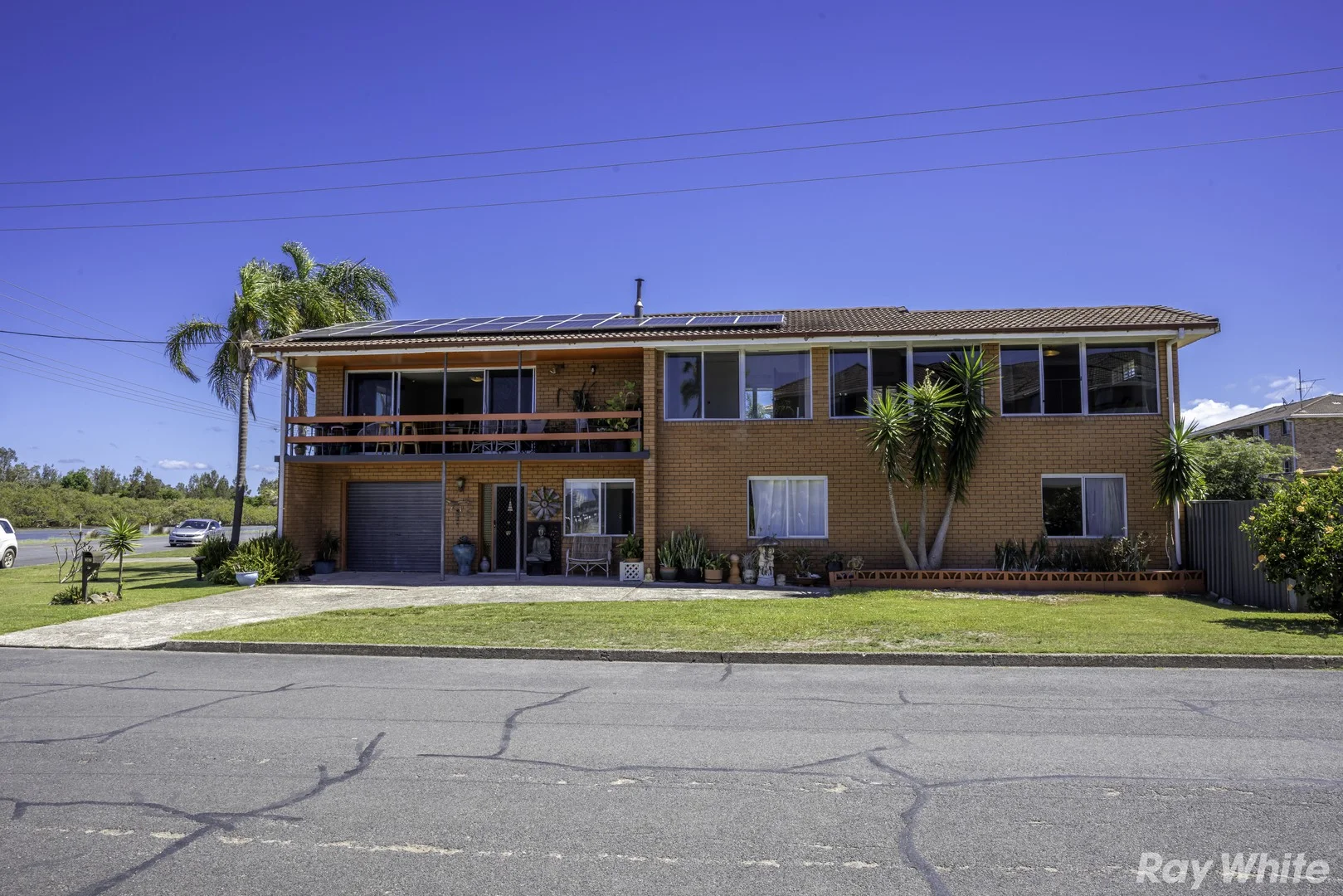 37 Point Road, Tuncurry NSW 2428