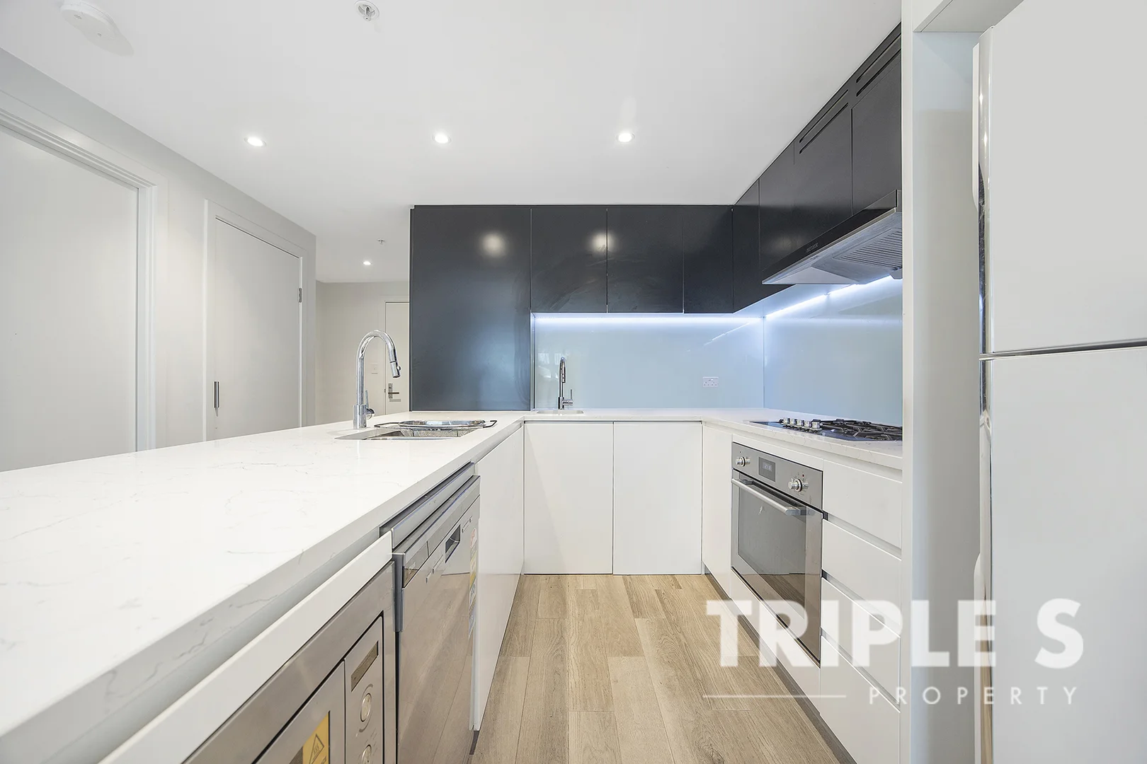 Additional image 6 of 1712/17 Wentworth Place, Wentworth Point NSW 2127