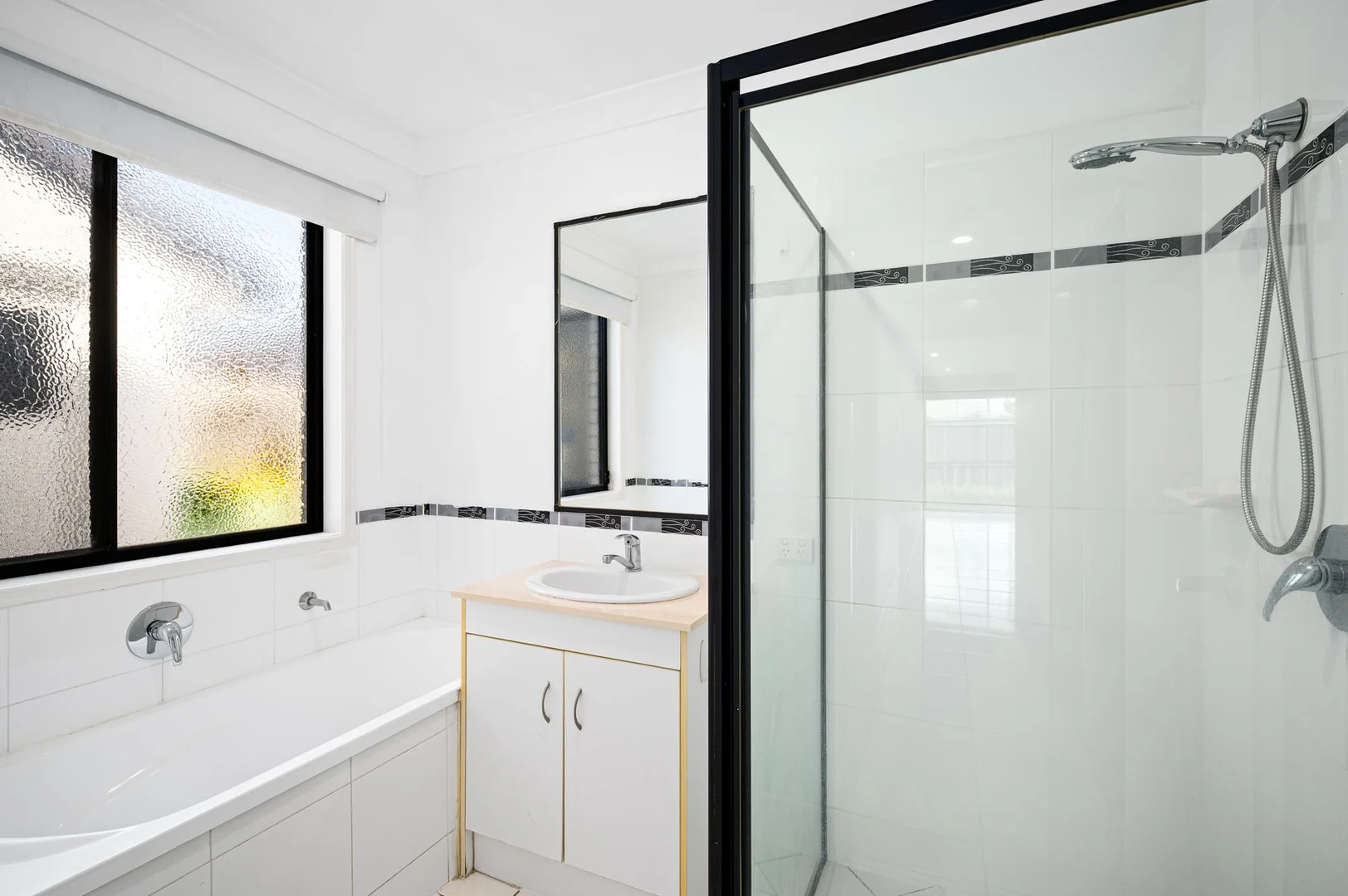 Additional image 11 of 17 Marigold Avenue, Regents Park QLD 4118