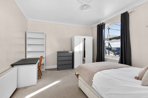 Edith Avenue, Plymouth PL4, Room to rent