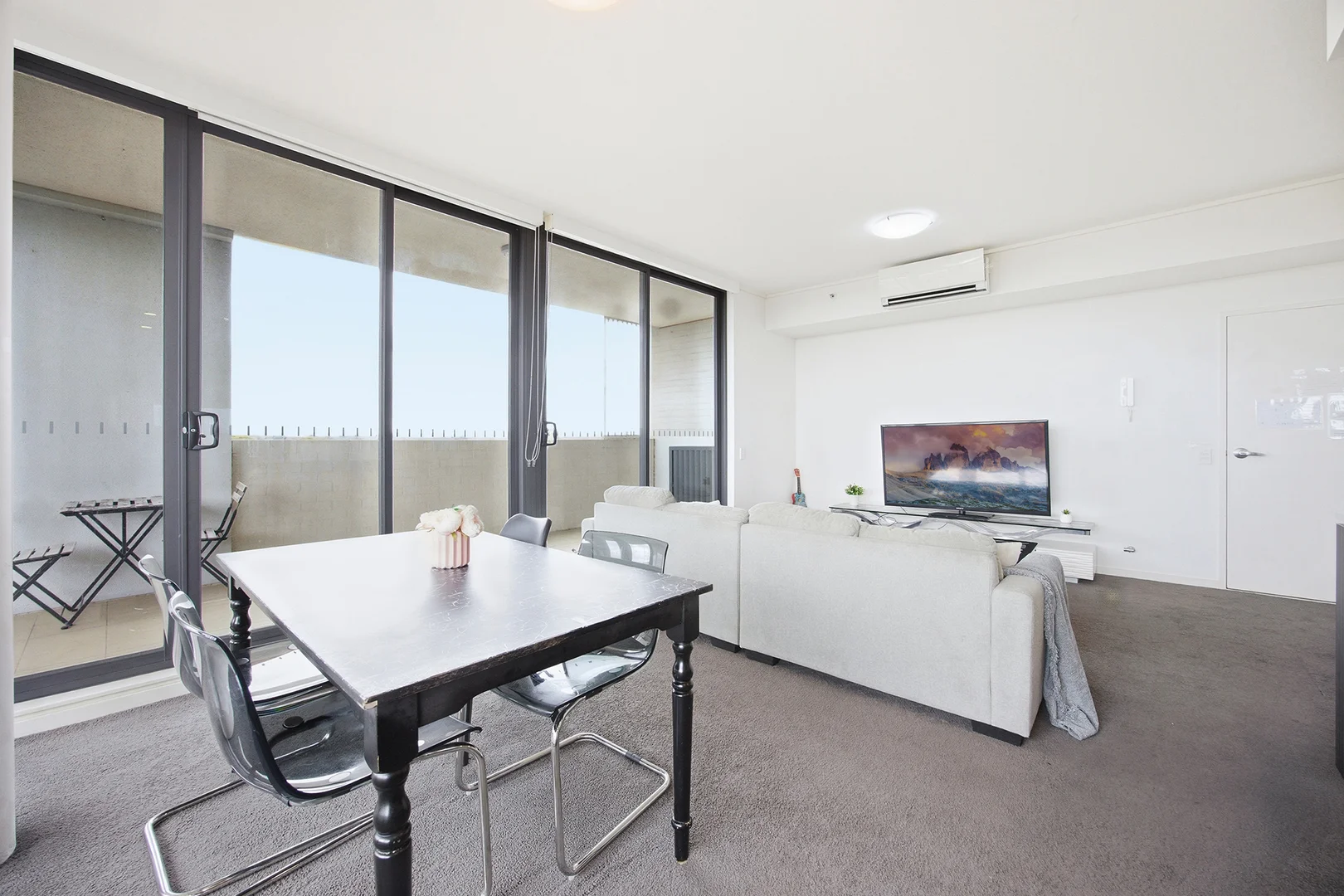 Additional image 4 of 911/7 Washington Avenue, Riverwood NSW 2210