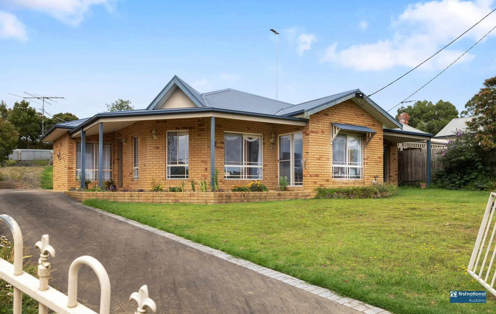 27 South Railway Crescent, Korumburra VIC 3950