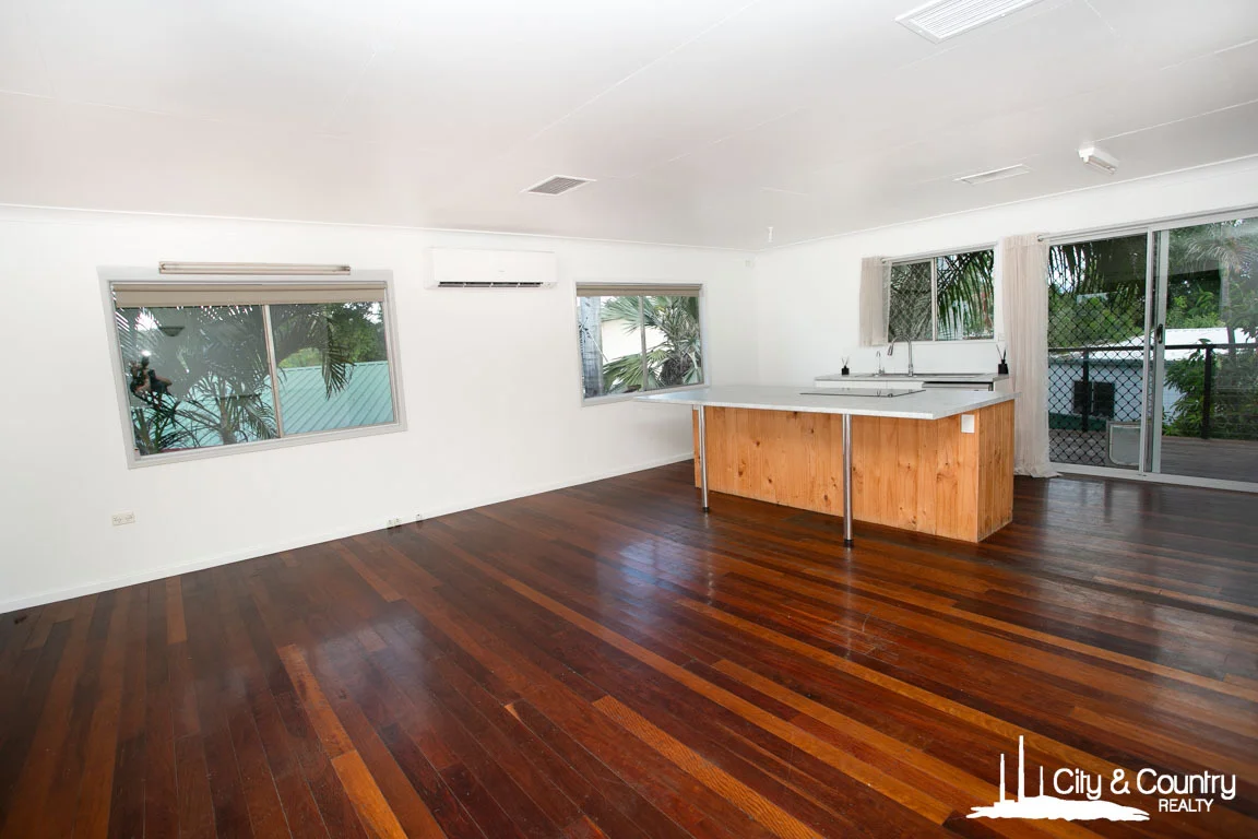 12 Banks Crescent, Mount Isa QLD 4825 photo 3