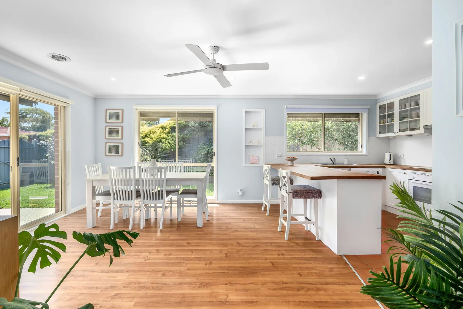 16 Settlers Way, Mount Martha VIC 3934 photo 3