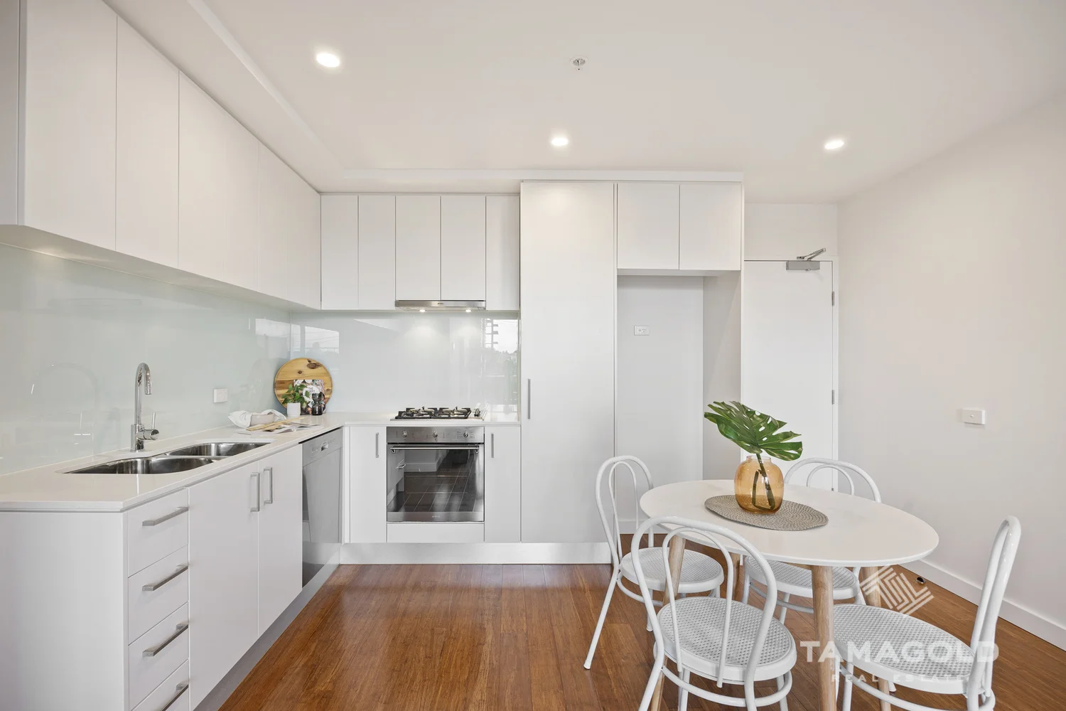 Additional image 2 of 208B/8 Clinch Avenue, Preston VIC 3072