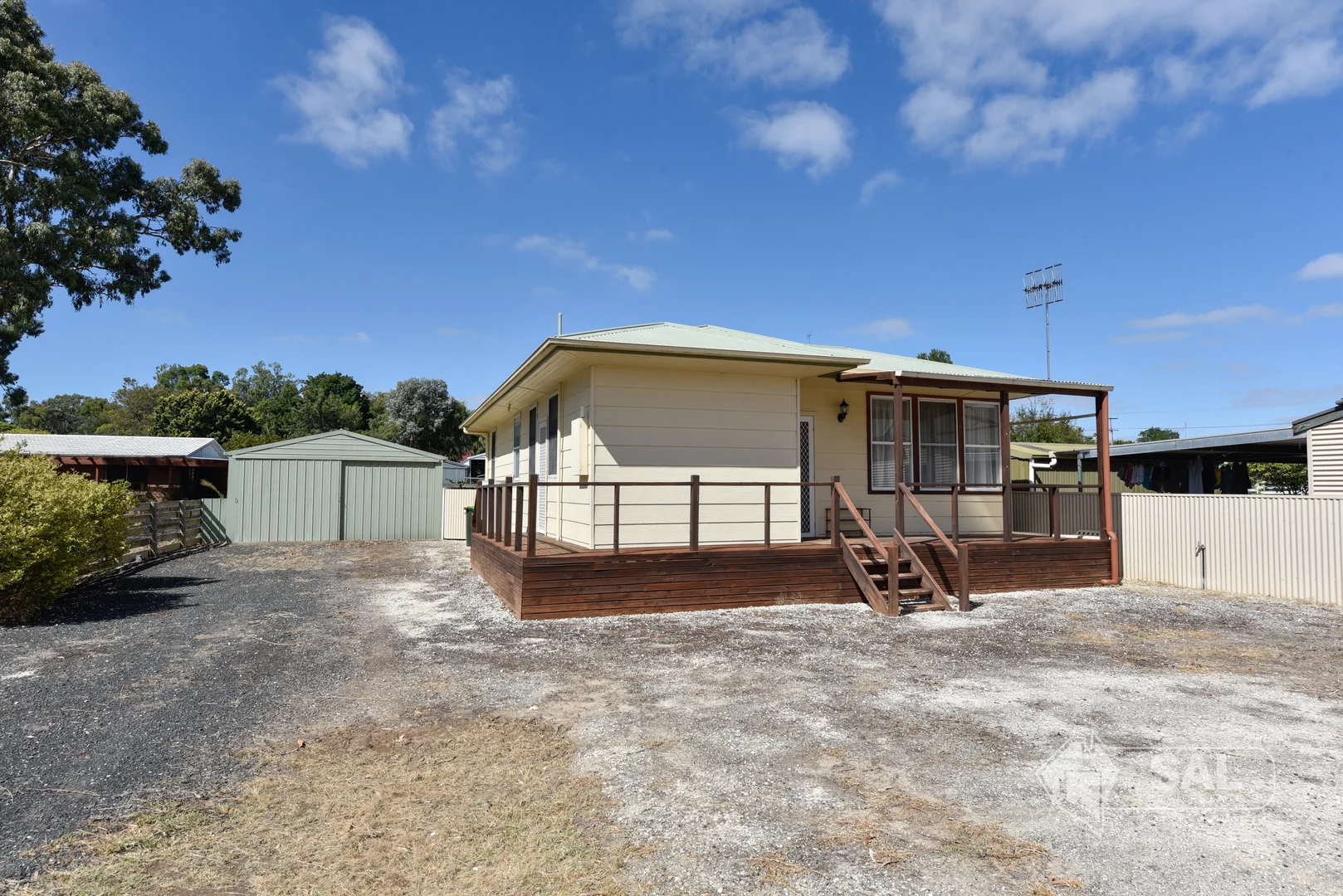 Additional image 2 of 196 Victoria Parade, Bordertown SA 5268