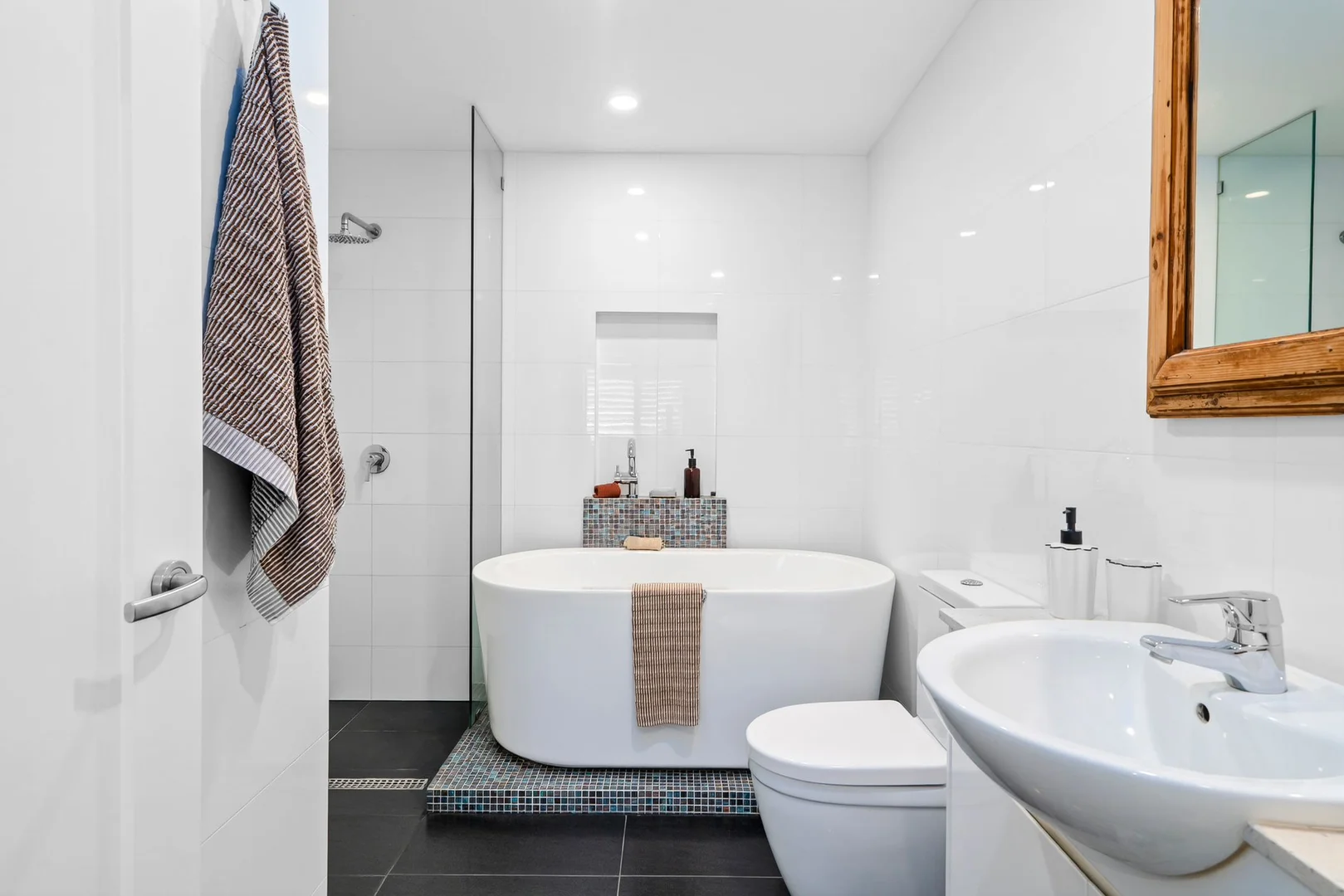Additional image 14 of 201/2 Hollingworth Street, Port Macquarie NSW 2444