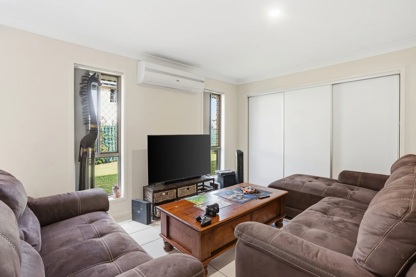 Additional image 5 of 28 Witheren Circuit, Pacific Pines QLD 4211