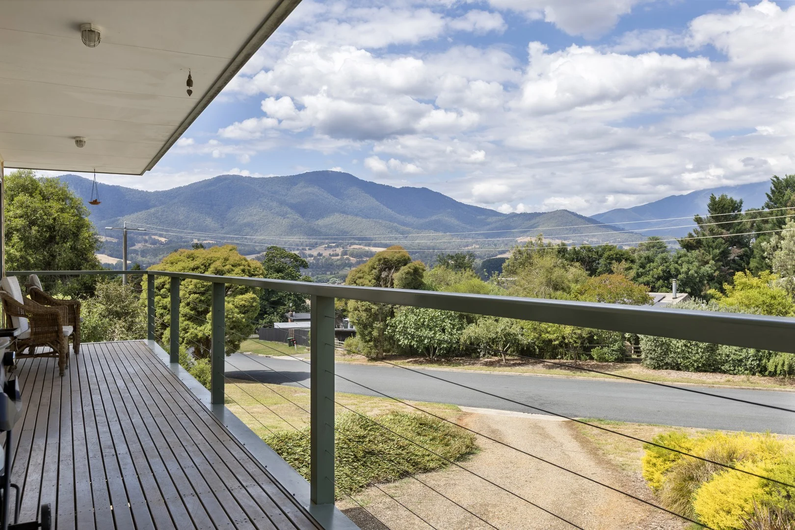 6 Charles Street, Tawonga VIC 3697